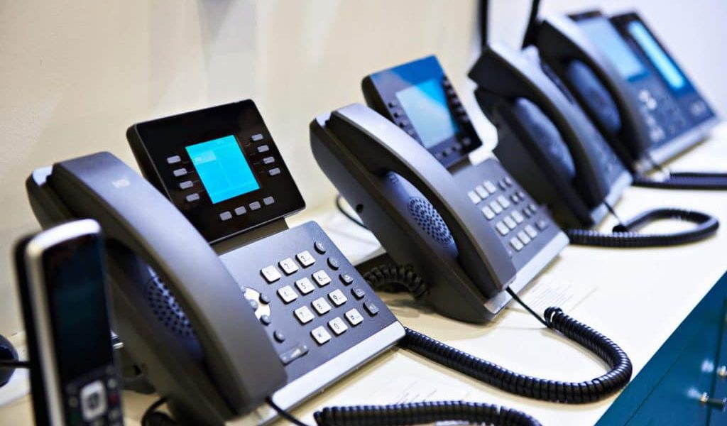 انواع API ها در سرویس VoIP
